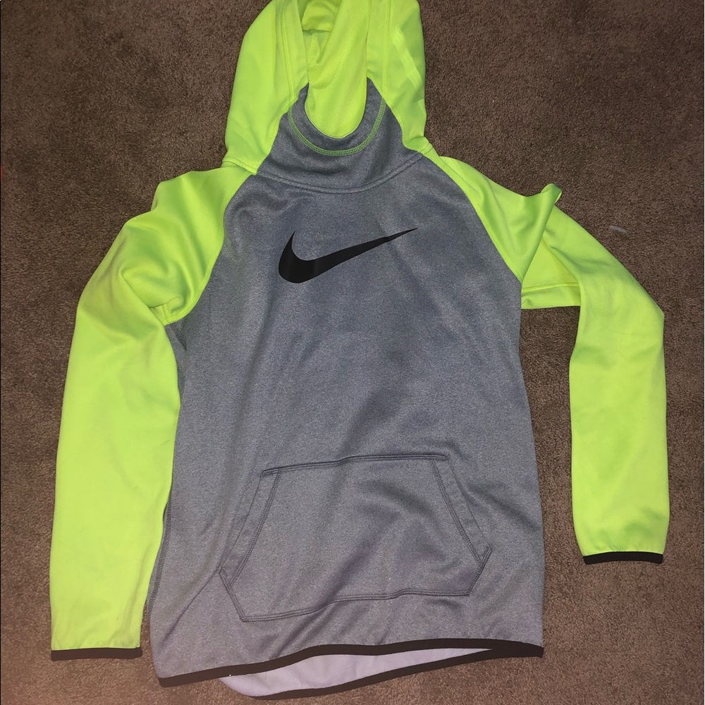 girls nike sweatshirt